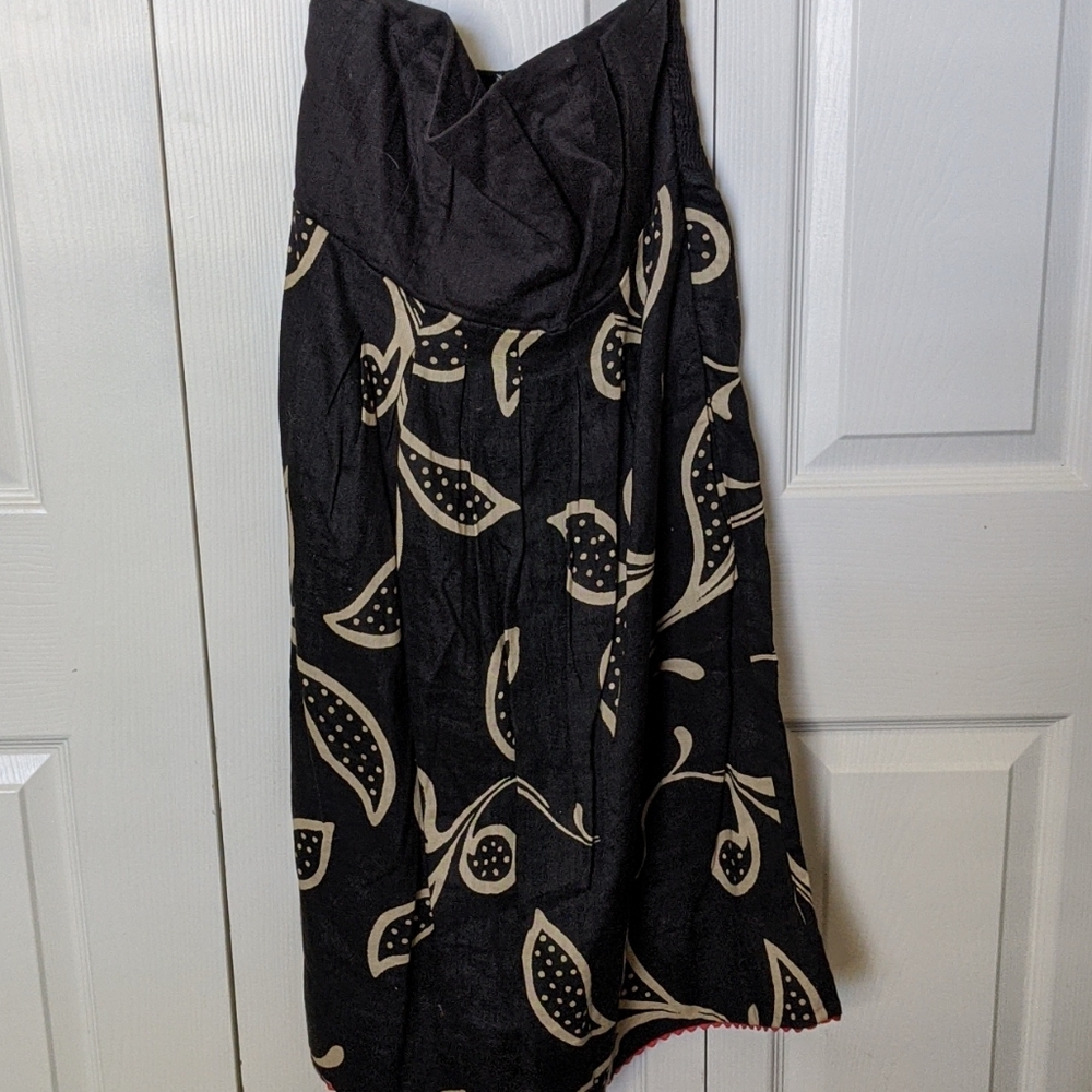 Sleeveless dress